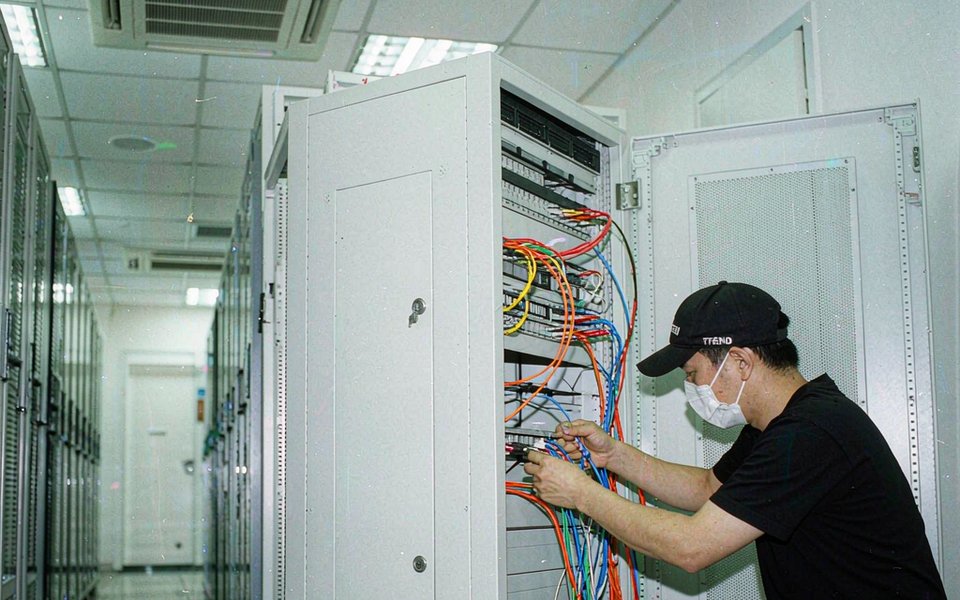 数据中心机房光纤跳线