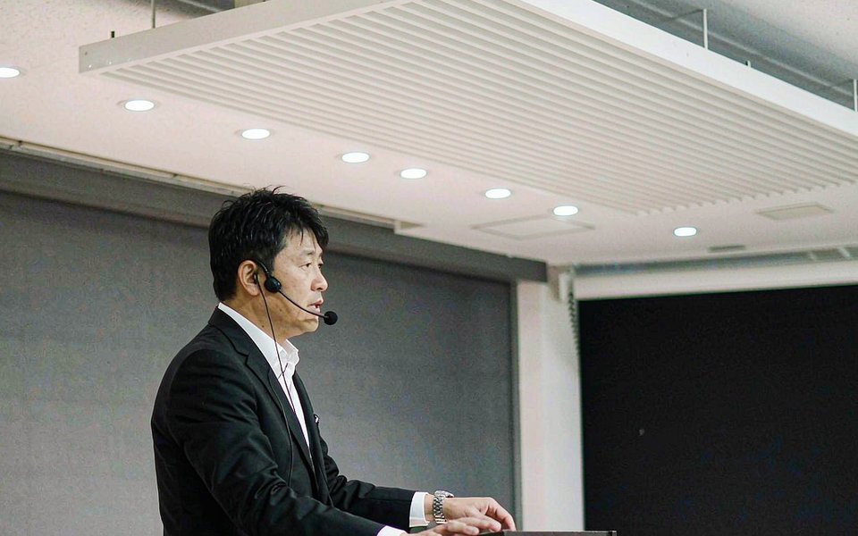 国际会议演讲现场